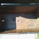 Chest 19th solid oak completely renovated, wax and patinated in the old