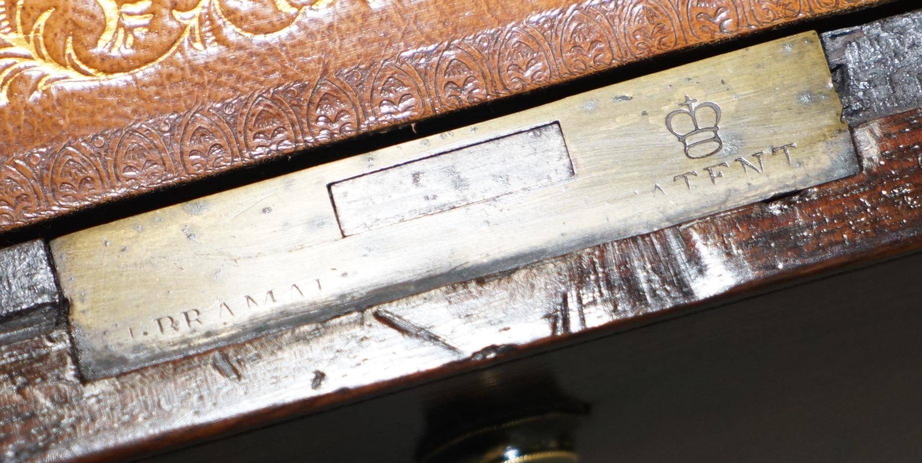 Library secretary George III in Cuban mahogany by Gillows, circa 1790.
