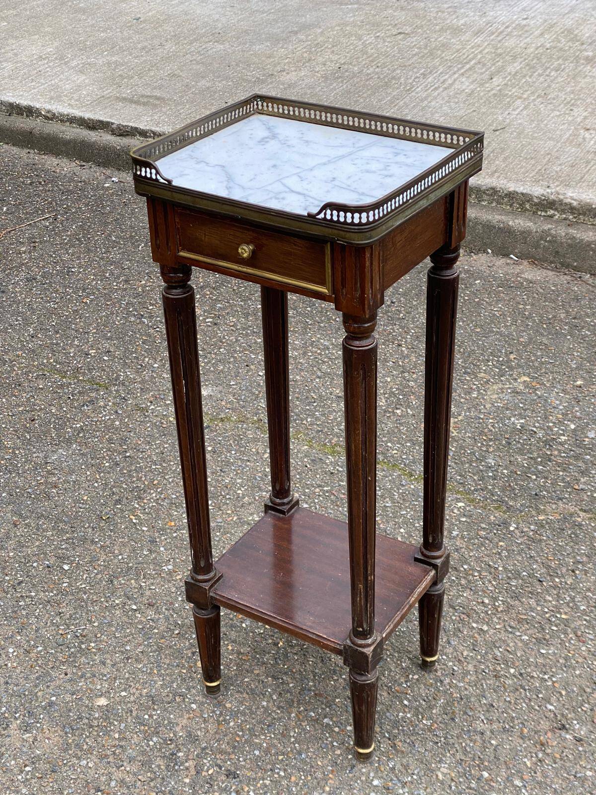 Louis XVI Napoleon III stool from the 19th century, white marble.