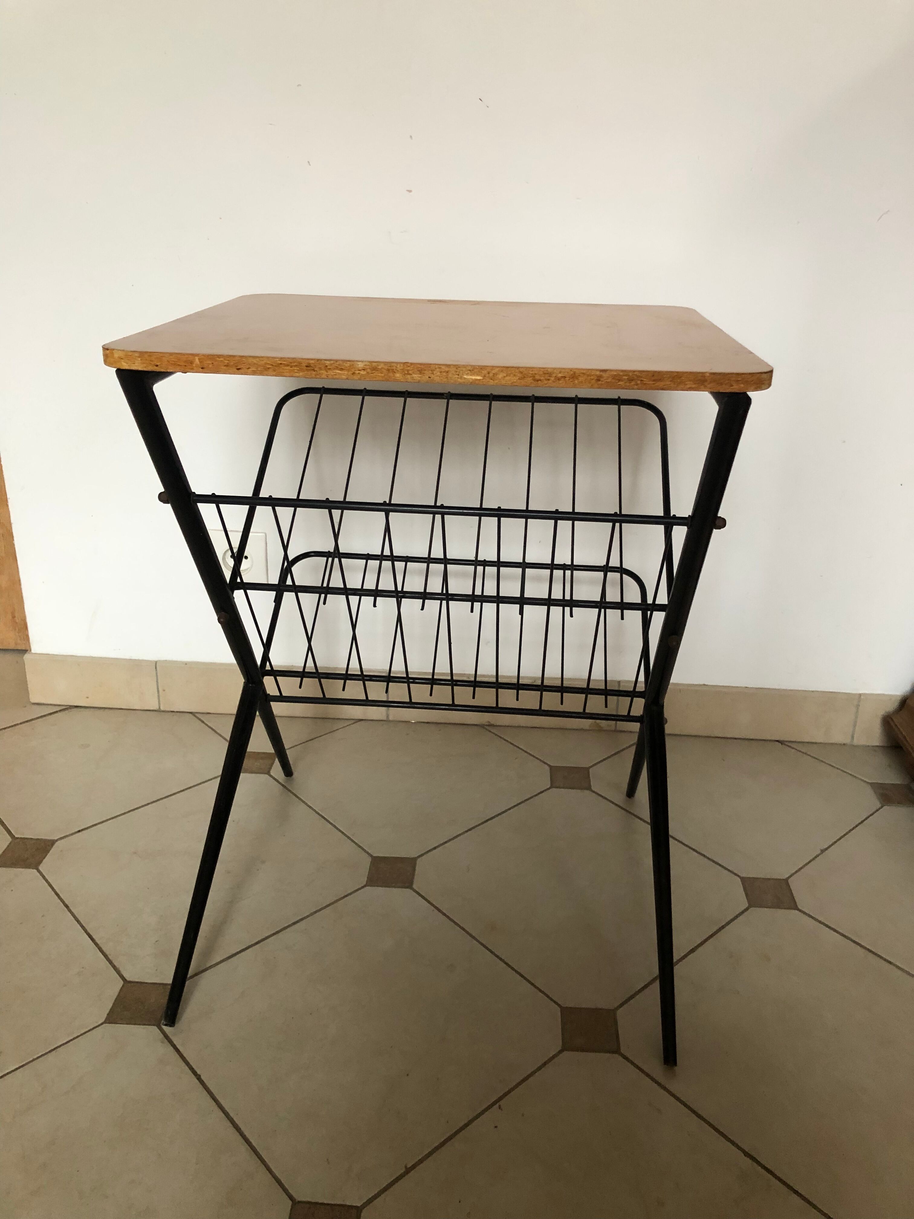 Vintage magazine rack table