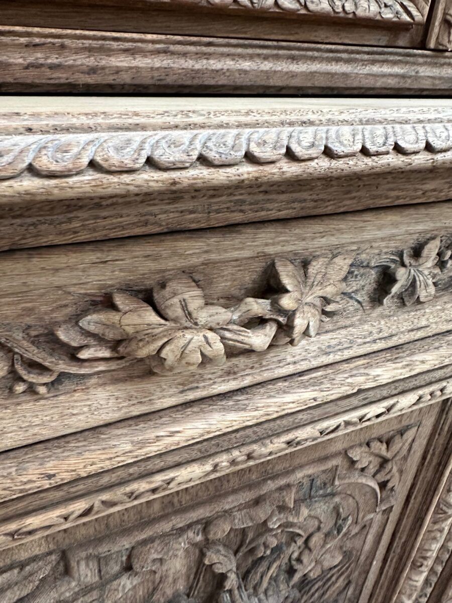 Hunting furniture from the late 19th century