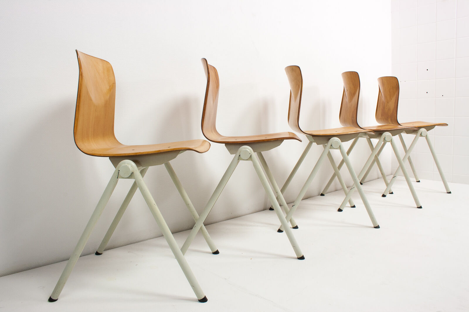 Galvanitas industrial Pagholz chairs, set of 5