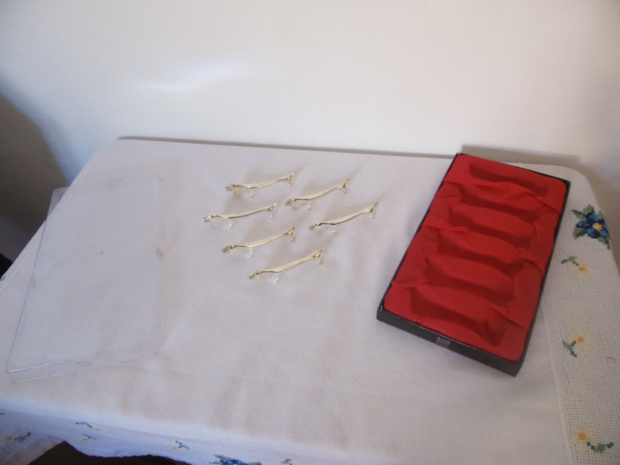 knife holder dog shape basset