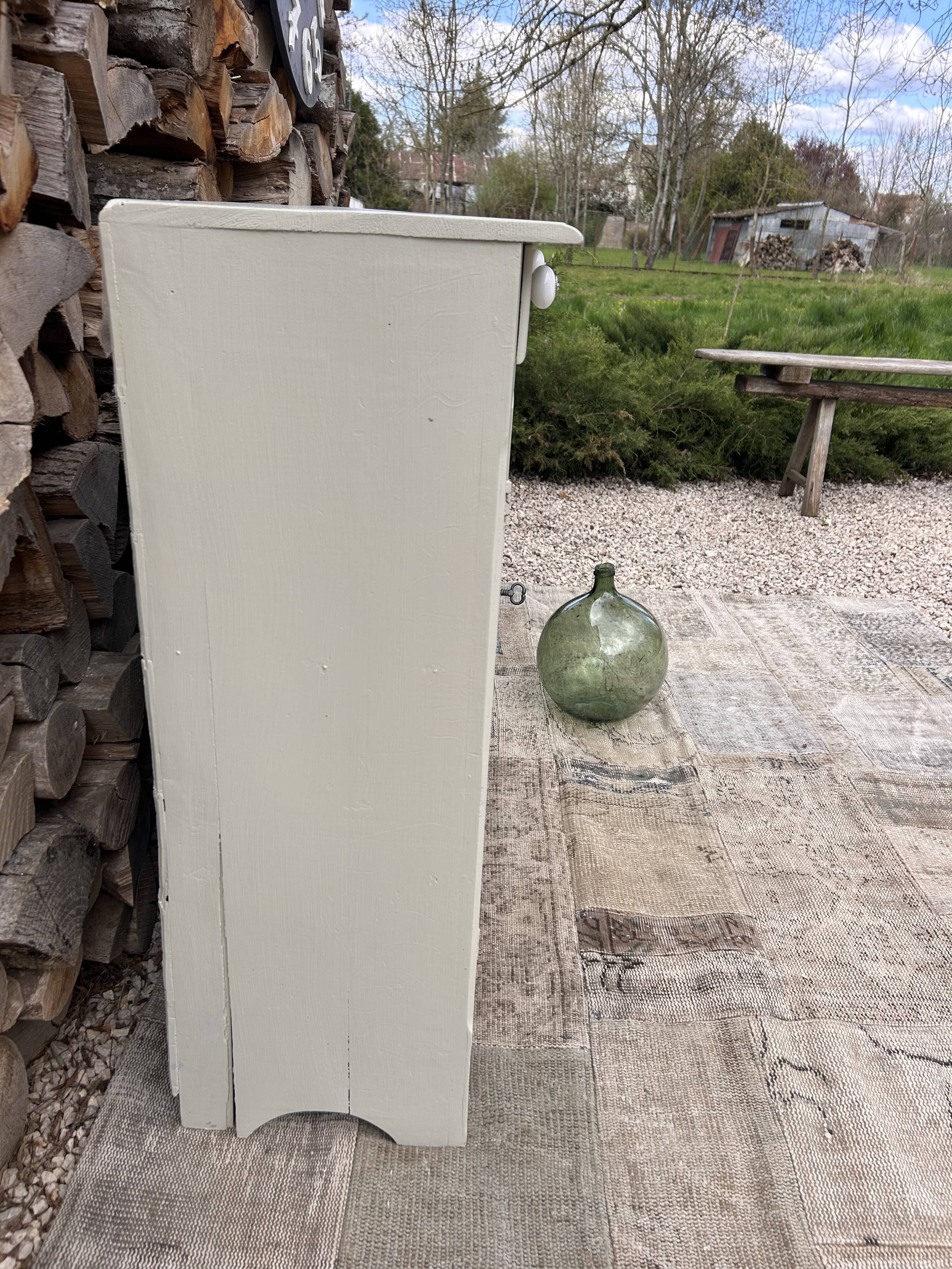 Parisian-style buffet