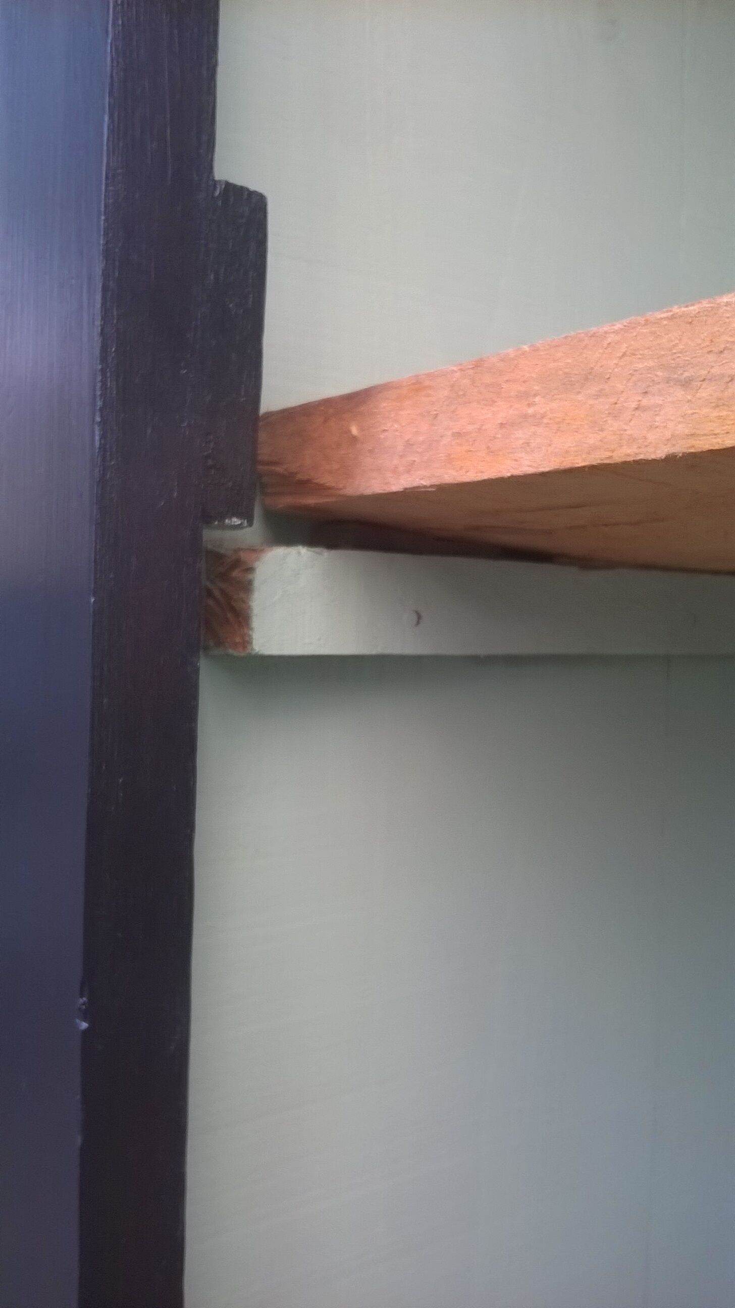 Cabinet patina black and green