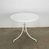 Brocante round garden table made of steel