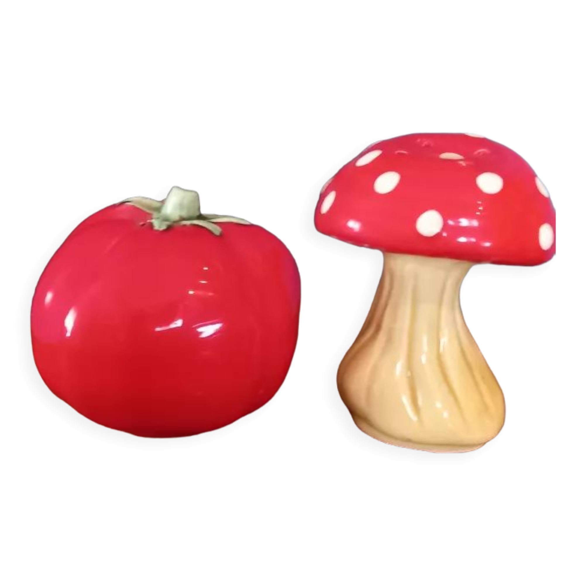 Salt and pepper shaker