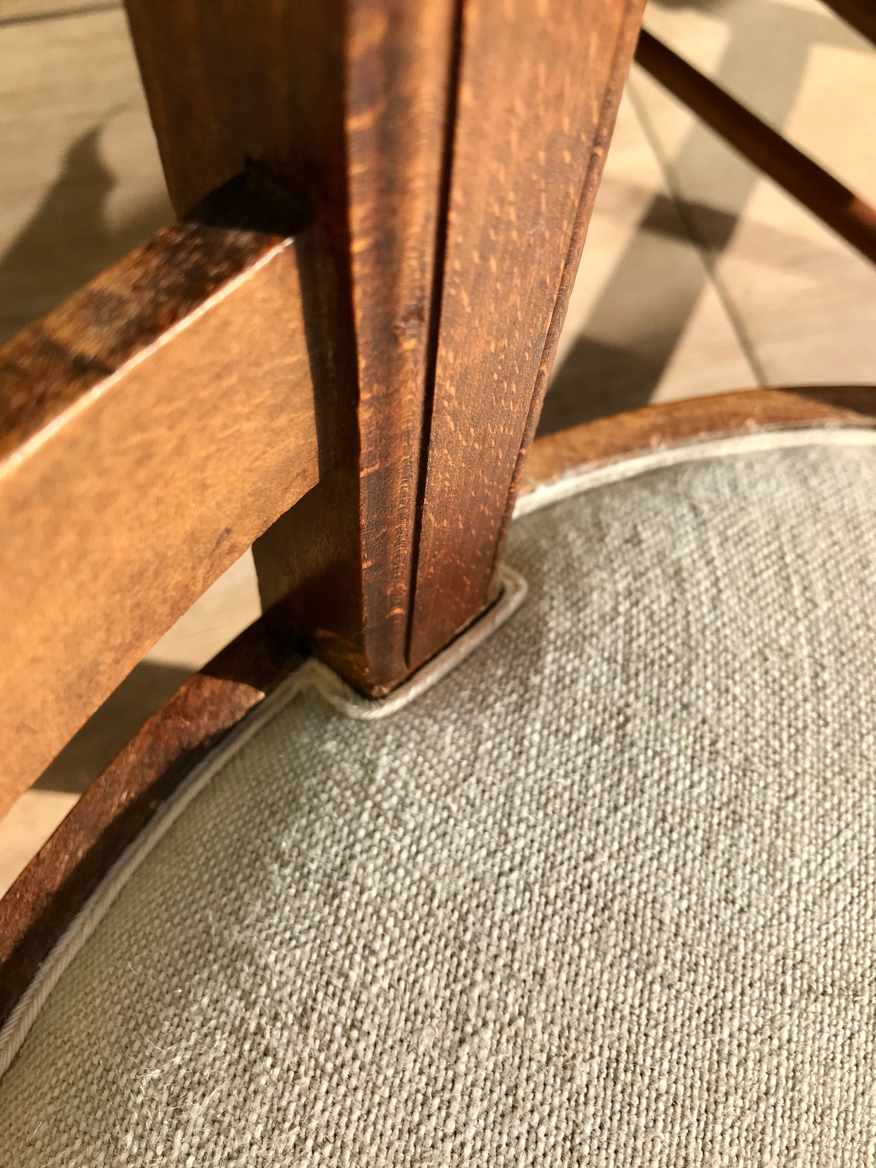 Paire de fauteuils anciens