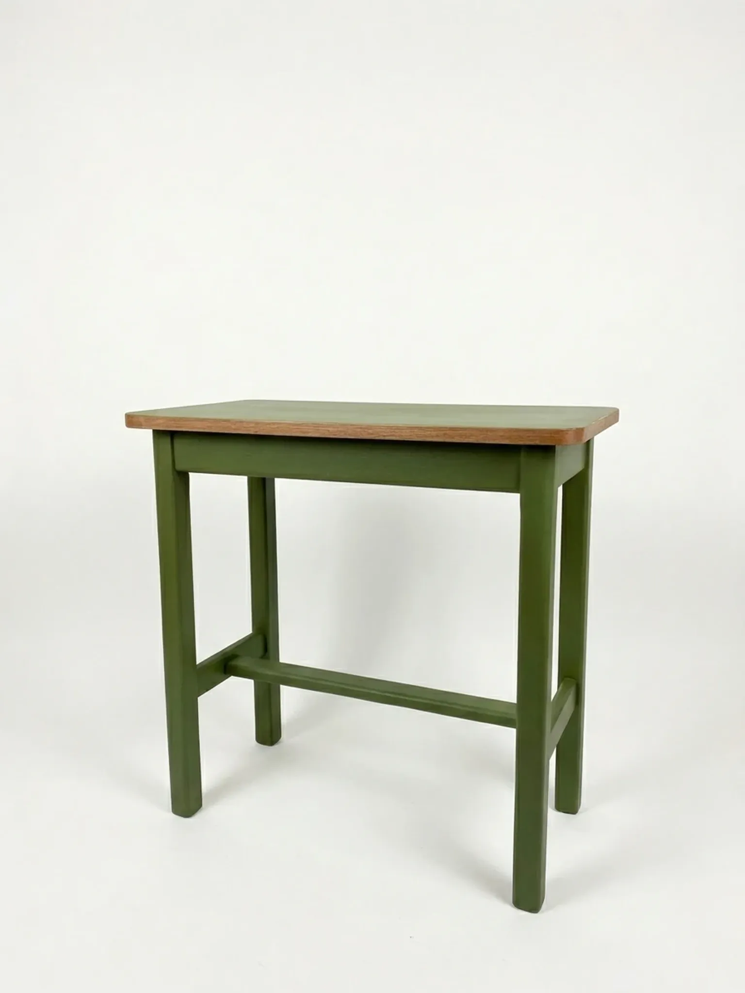 Mado side table