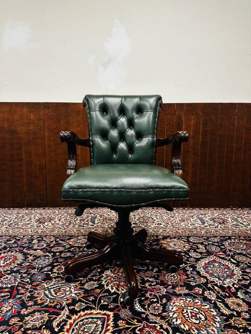 English Chesterfield Office Chair Desk chair green