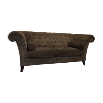 chocolate brown leather upturned chesterfield sofa