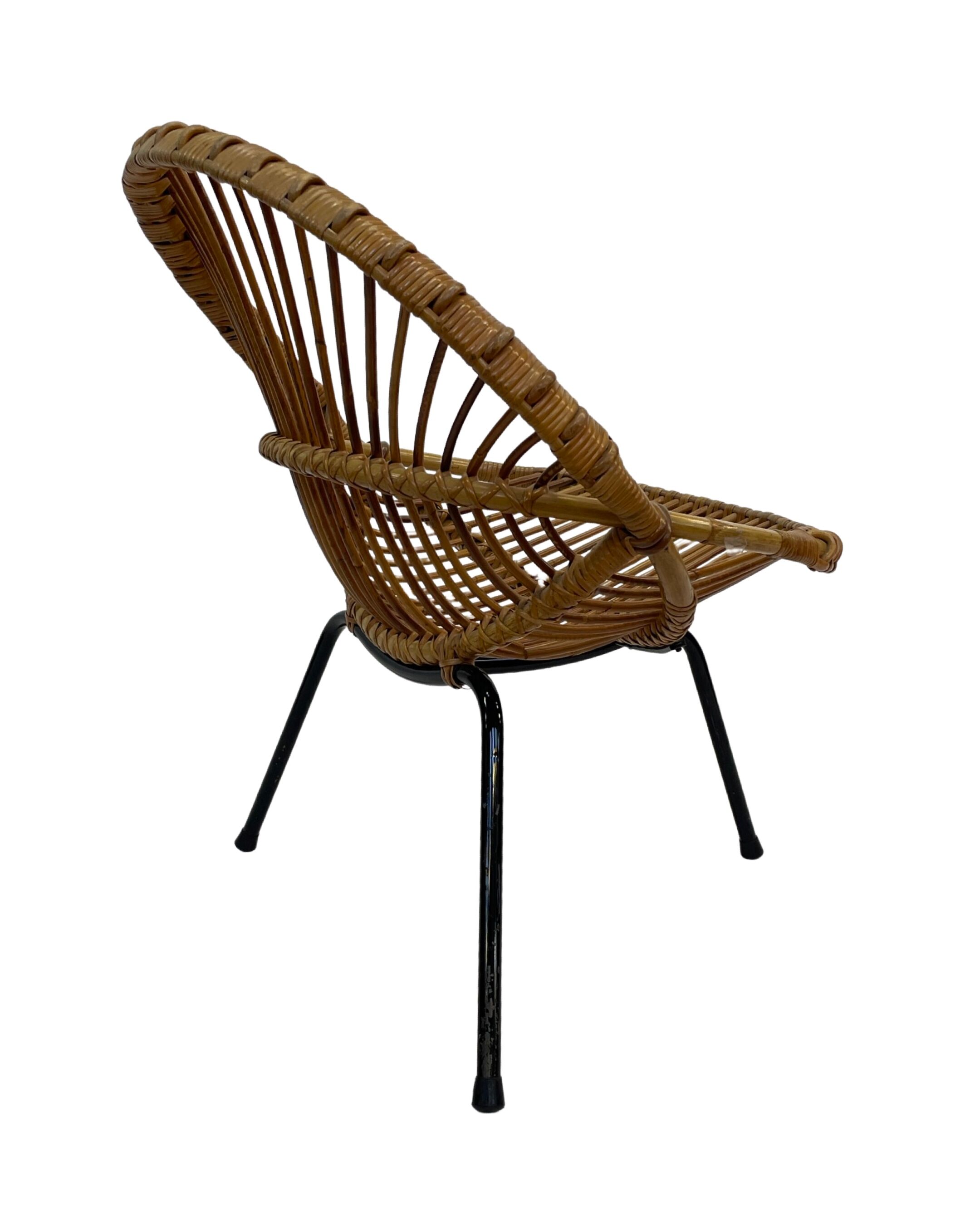Tripod Rattan easy chair by Dirk van Sliedregt Rohe Noordwolde 1960 in the Netherlands