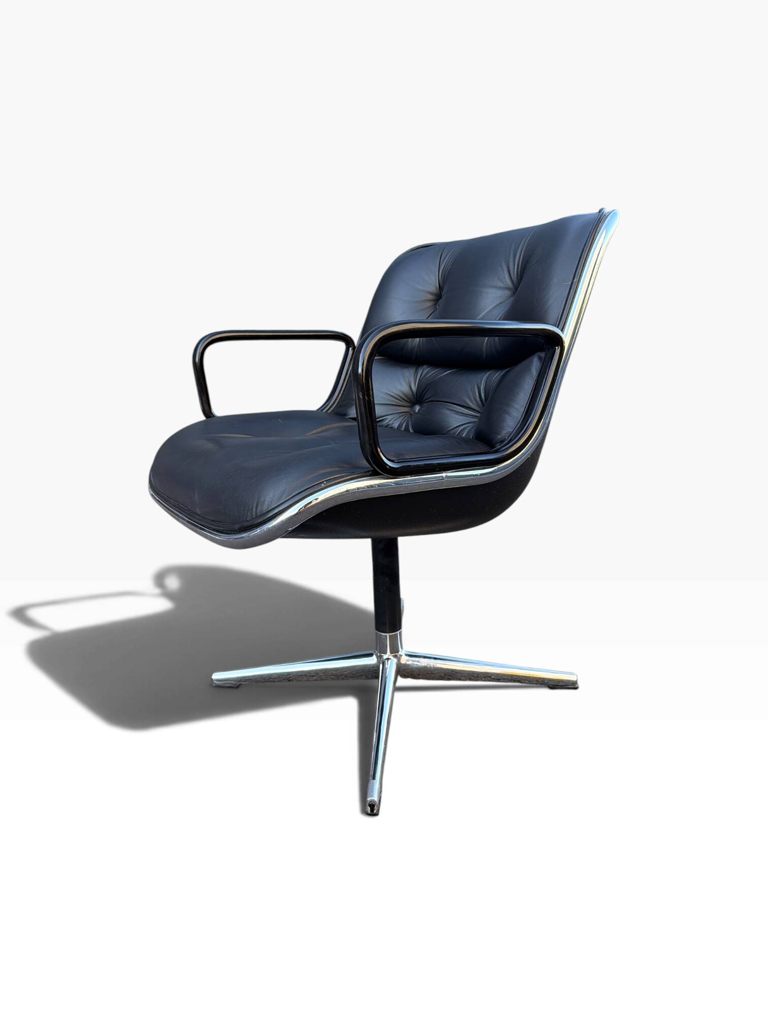Charles Pollock Executive office chair Knoll black leather 1960