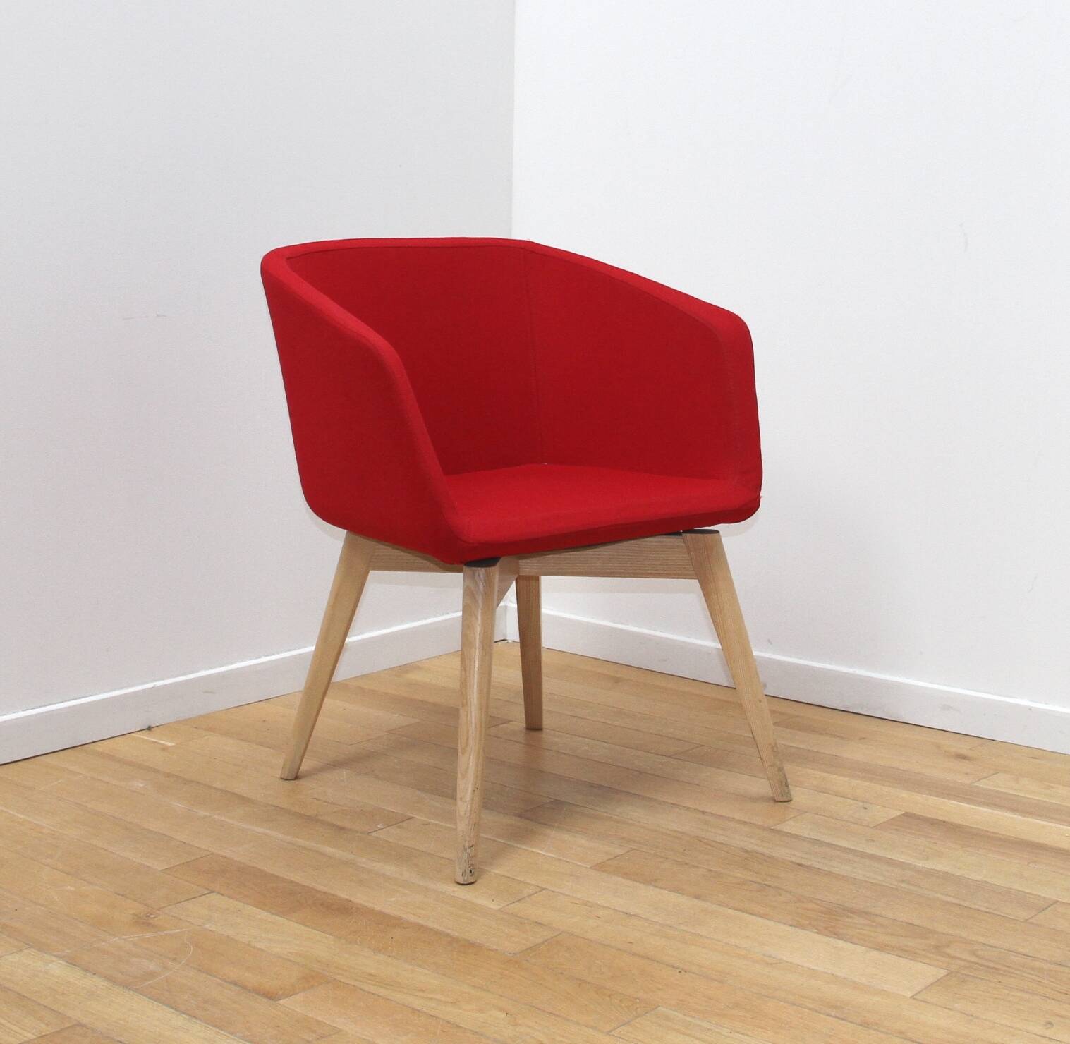 Pair of Tula armchairs, Narbutas