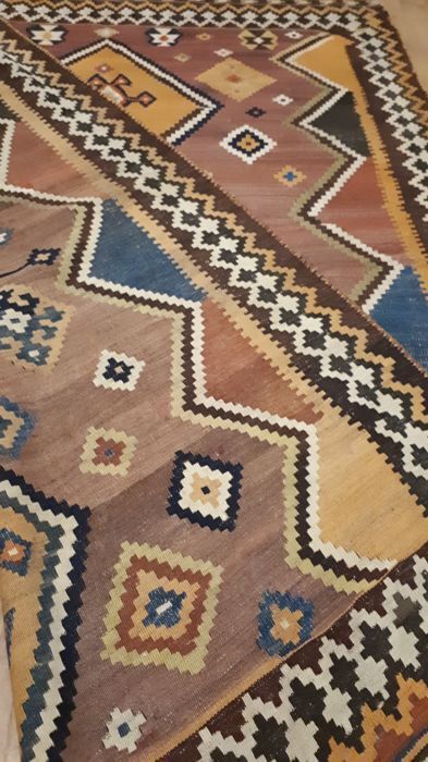 Tapis persan kilim ancien debut XXeme siecle 150x240cm