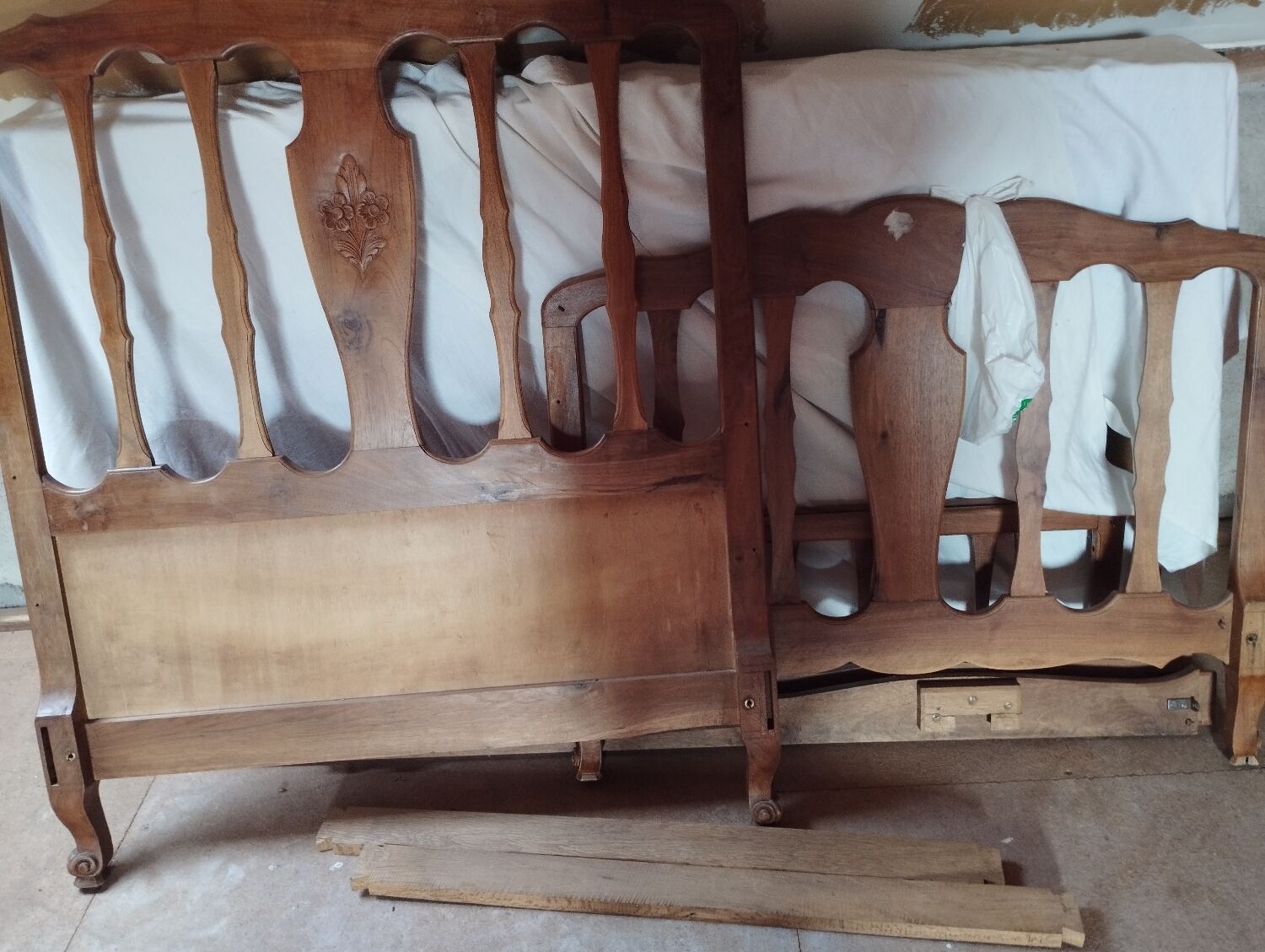 Children's bed with walnut bars