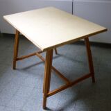 Table en rotin vintage