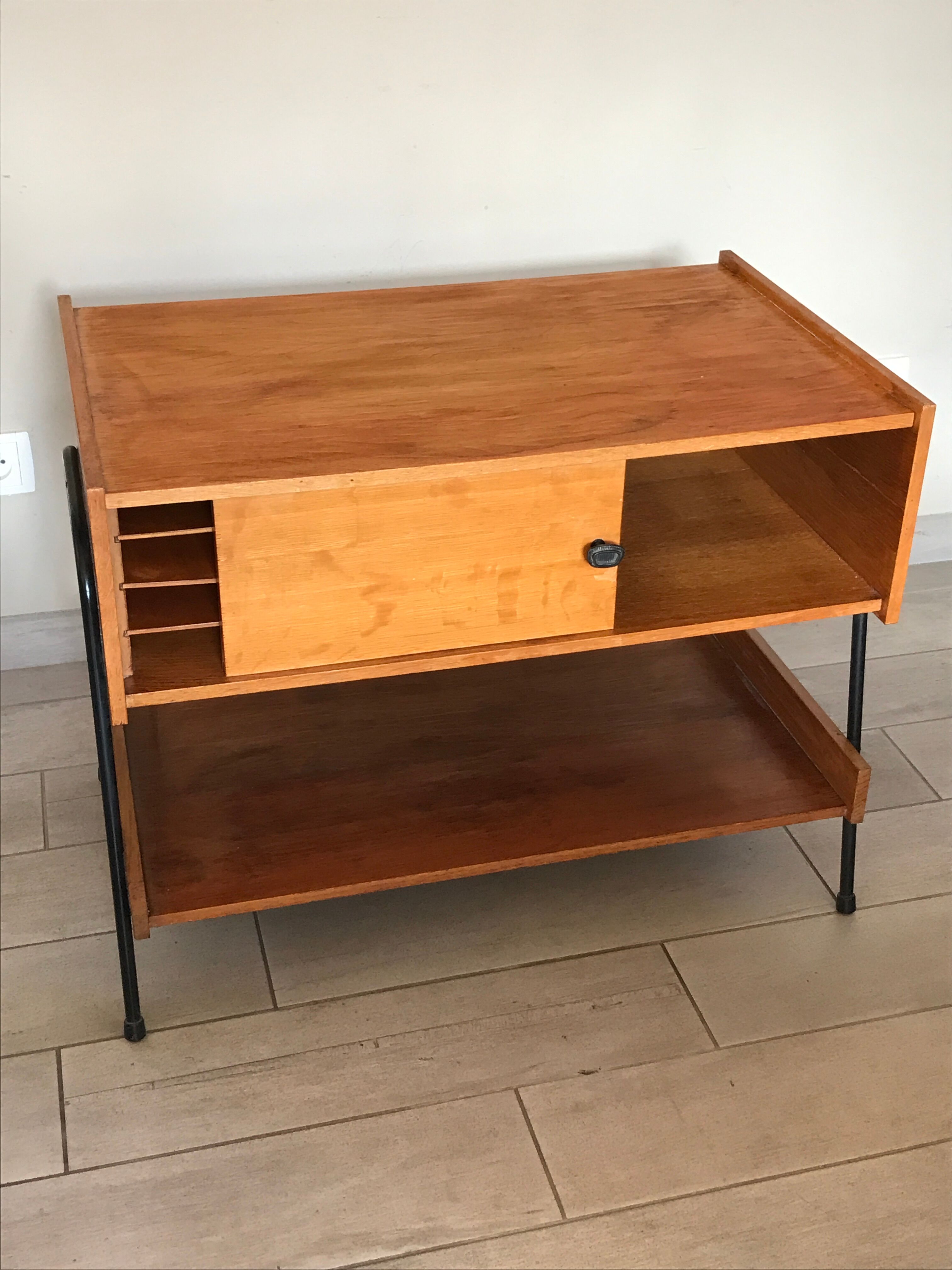 Meuble pied métal design vintage années 60