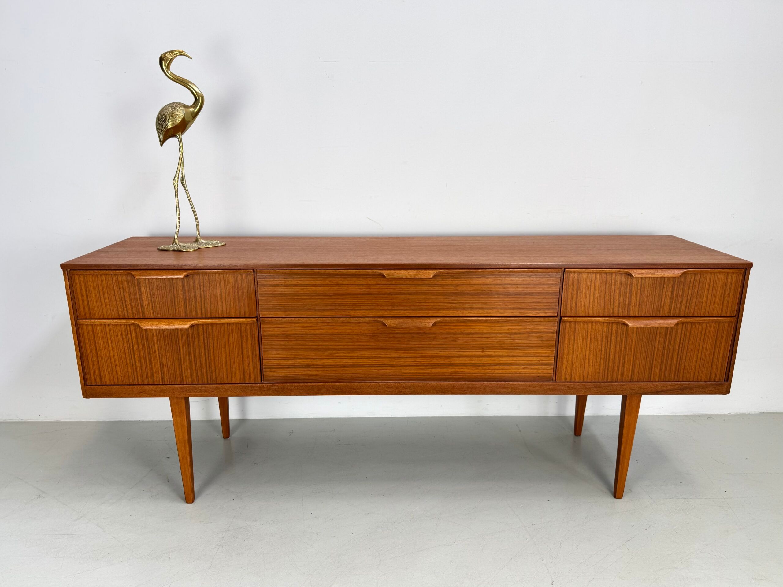 Vintage Austinsuite sideboard.
