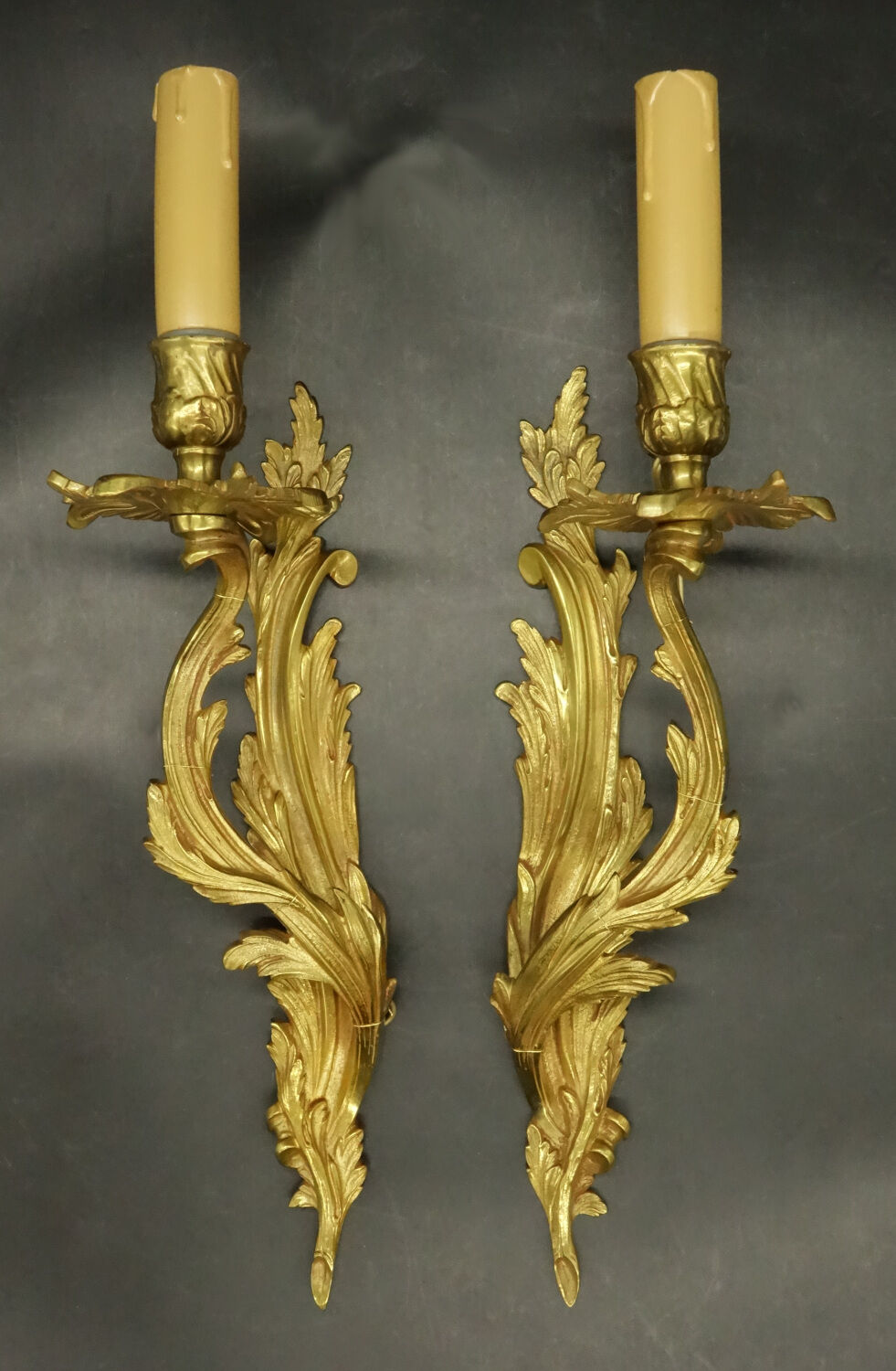 Paire d'appliques à 1 feu style Louis XV