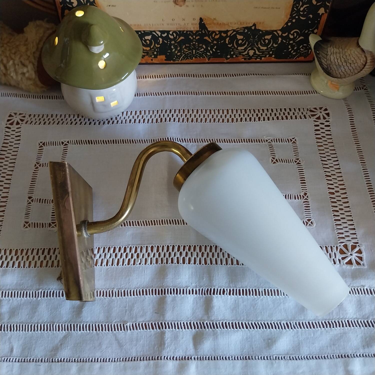 Antique brass wall lamp with opaline lampshade