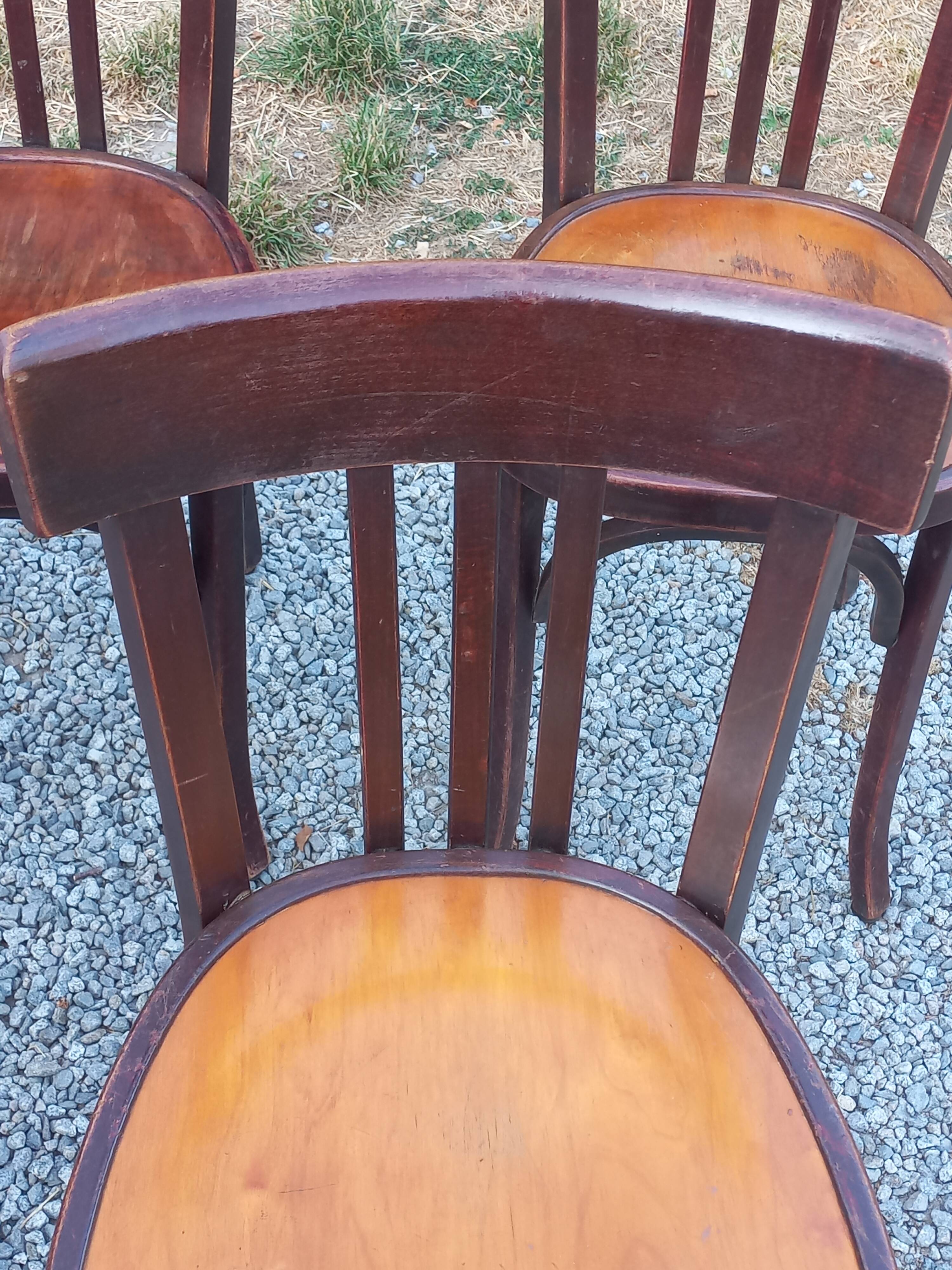 Set de 5 chaises de bistrot anciennes