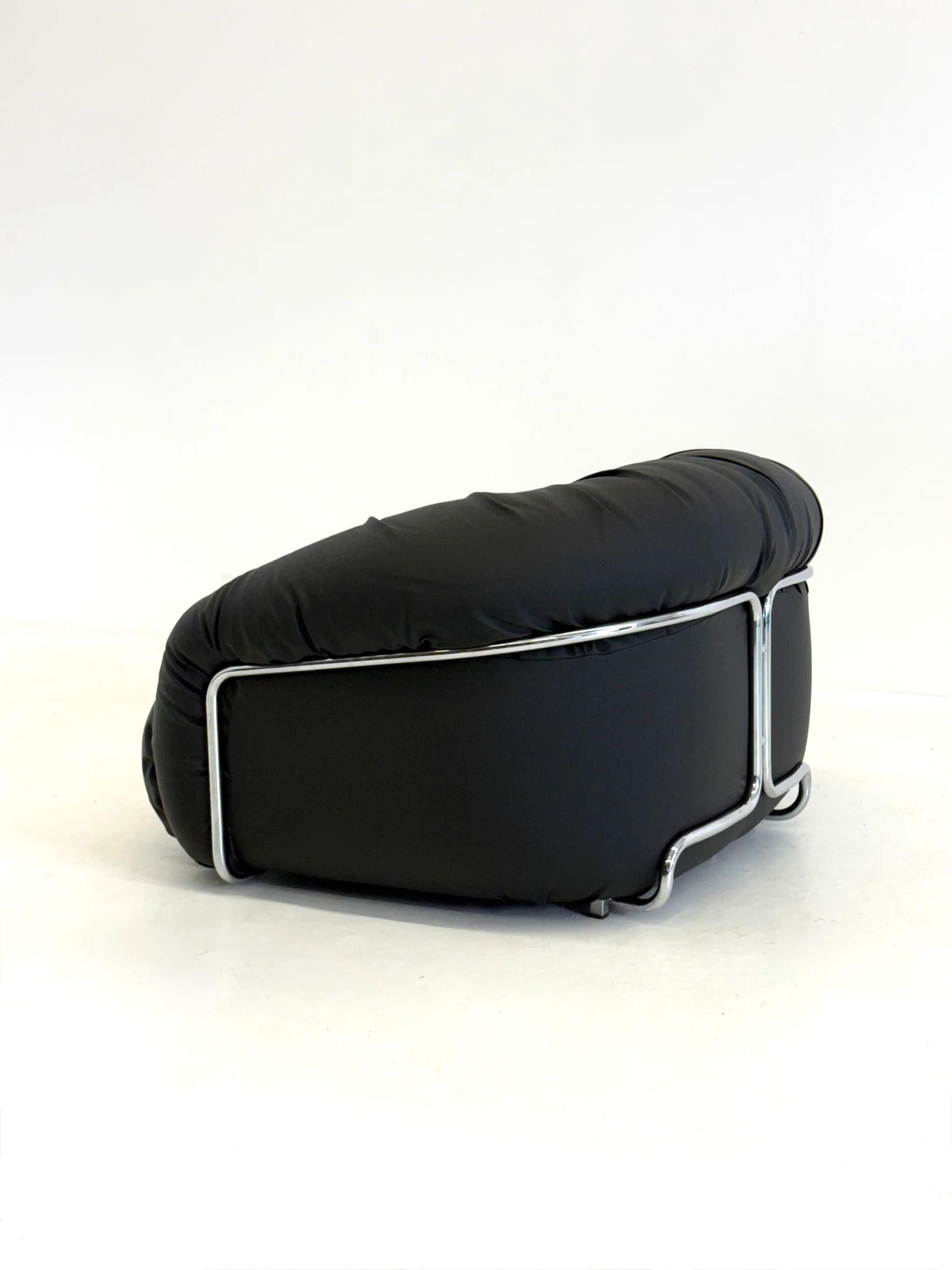Italian Space Age armchairs in black