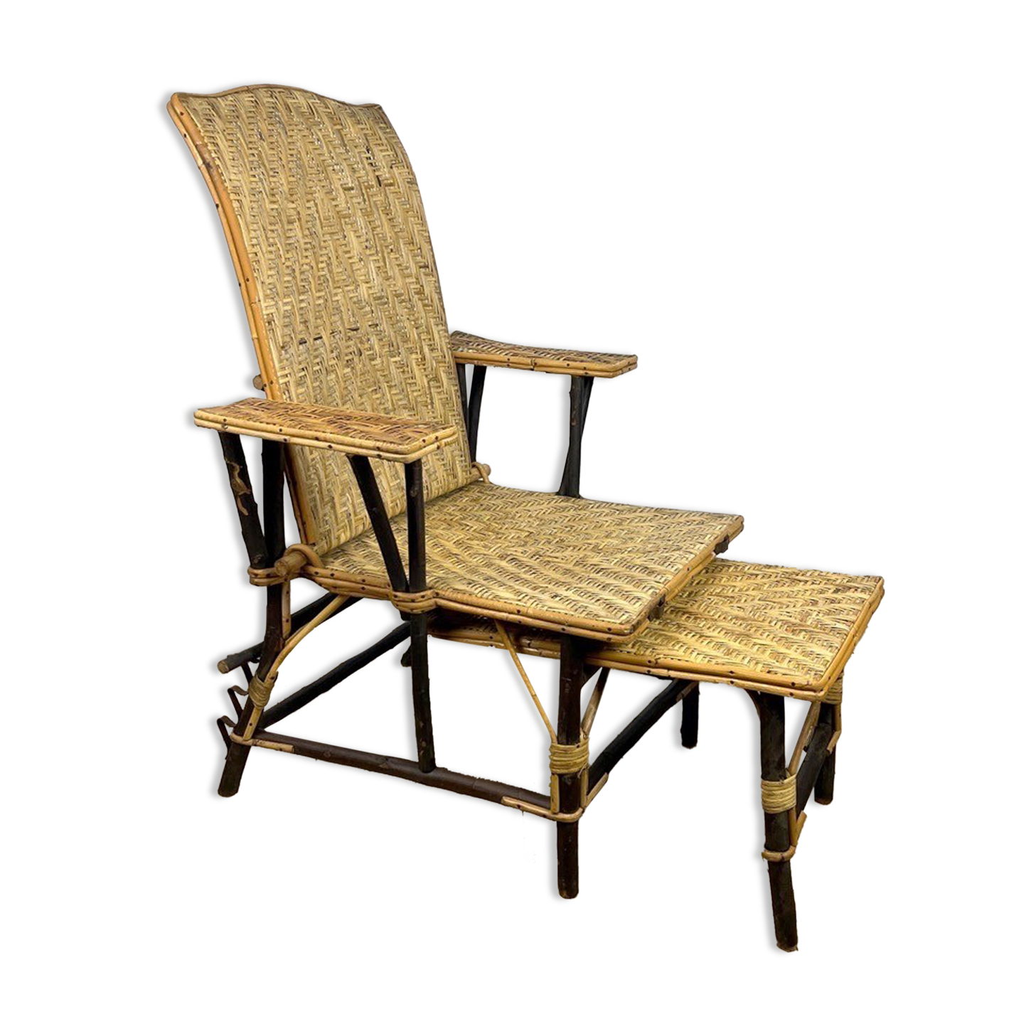 Antique chaise longue in wicker and hazel 20s