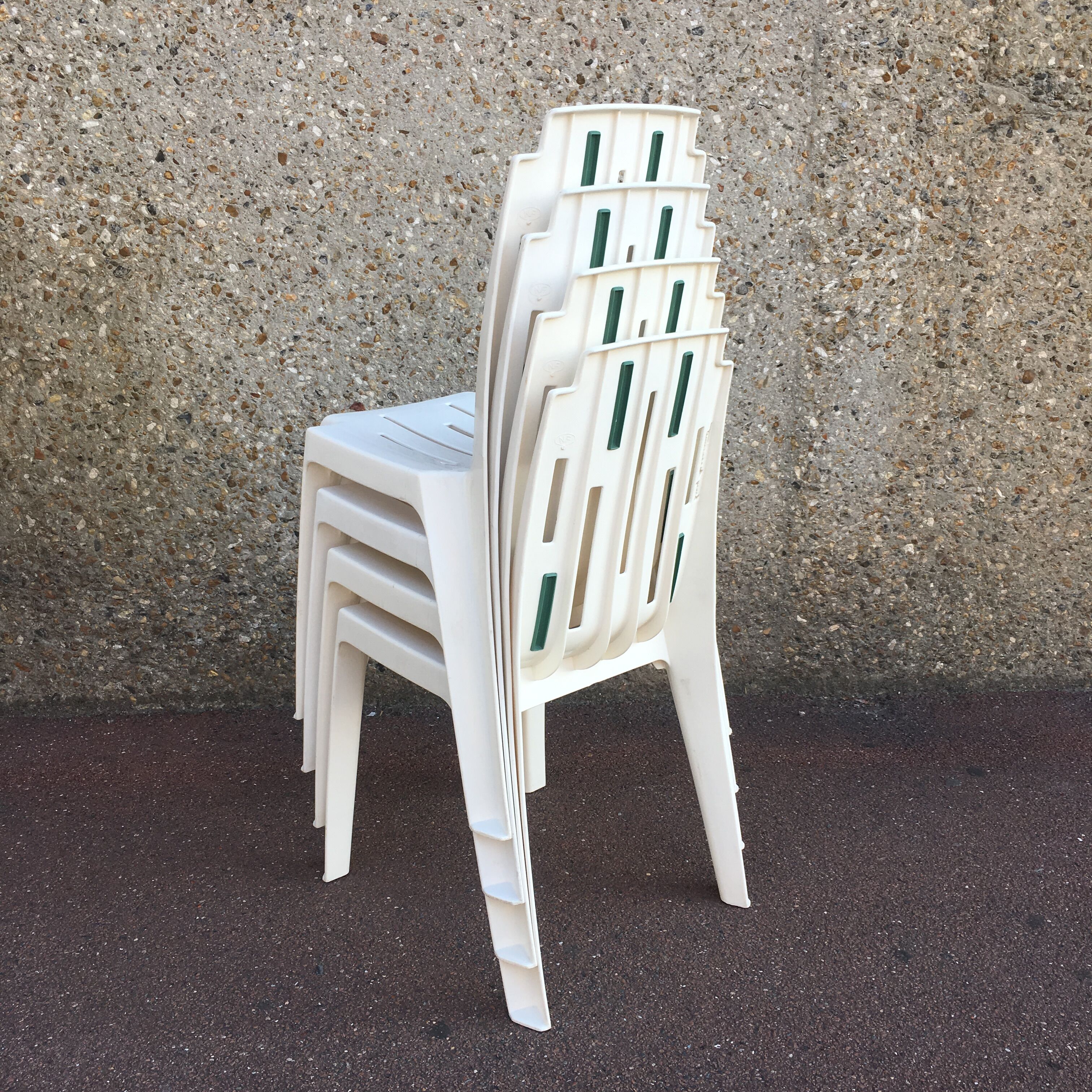4 chaises « samba » par Pierre Paulin pour Henry Massonnet