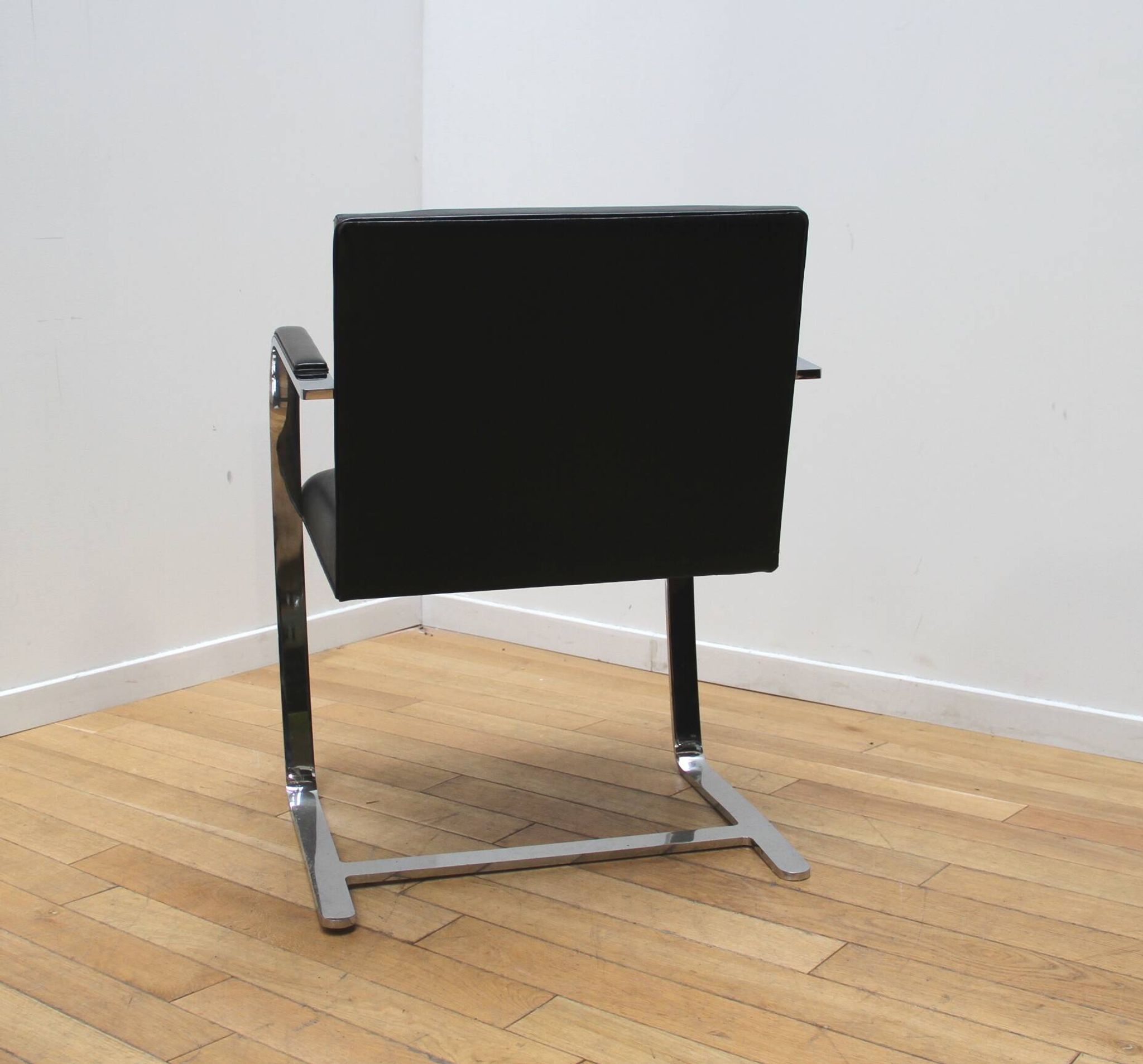 Paire de fauteuils BRNO, Knoll