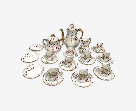 Service à café chiffré en porcelaine de Limoges, circa 1920