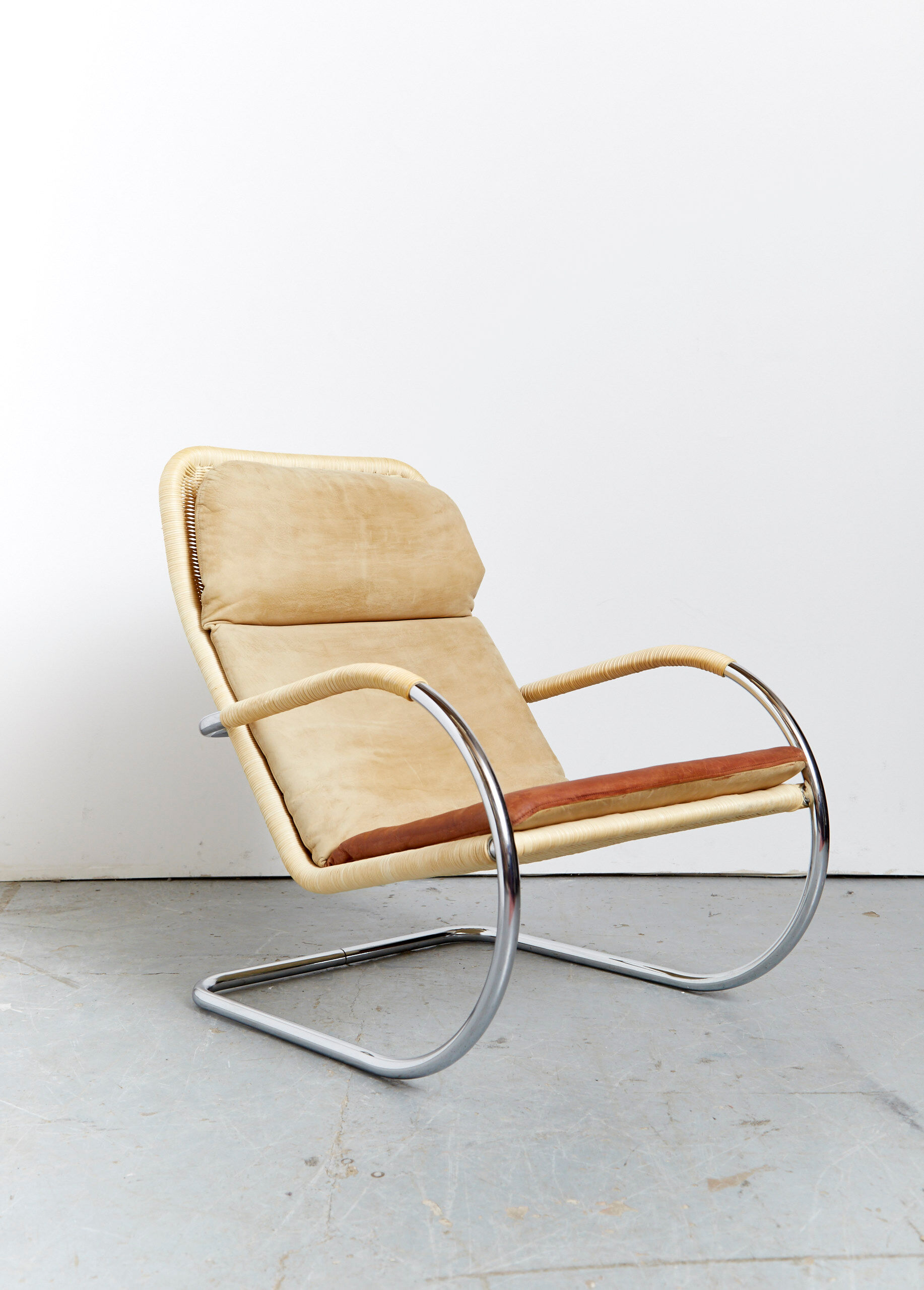 Anton Lorenz Bauhaus Cantilever D35 + Ottoman E35 for Tecta