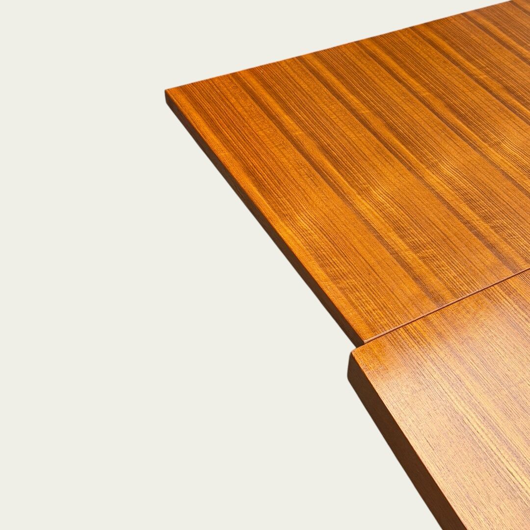 Scandinavian extendable dining table in Teak 1960