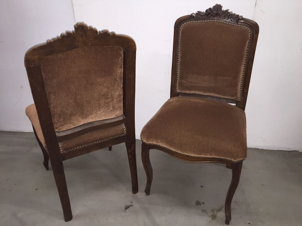 Living room wood and fabric 1930