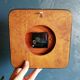 Horloge formica vintage pendule murale silencieuse carrée "SMI vert doré"