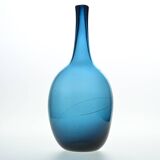 Grand soliflore en verre soufflé bleu par Nicolas Morin, 1981