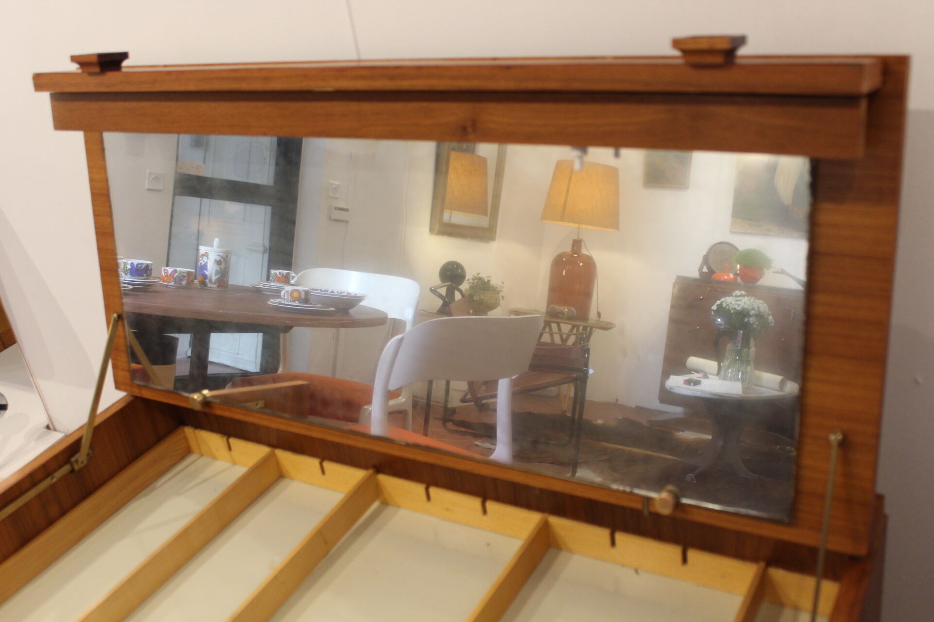 Chest of drawers dressing table years 70