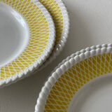 4 vintage flat plates