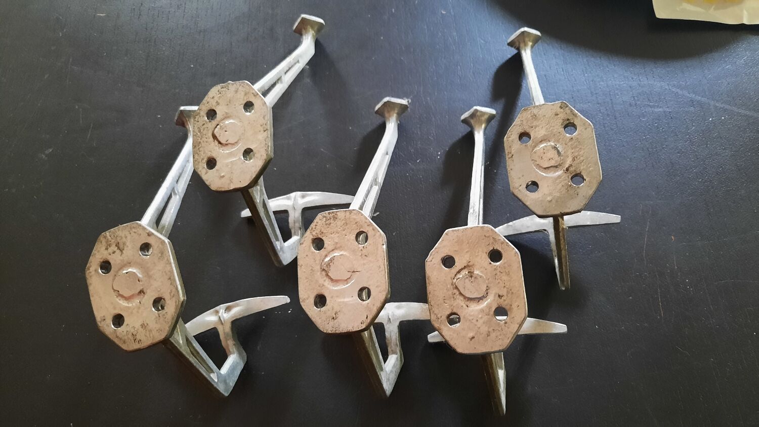 Set of 5 brushed aluminum coat hooks