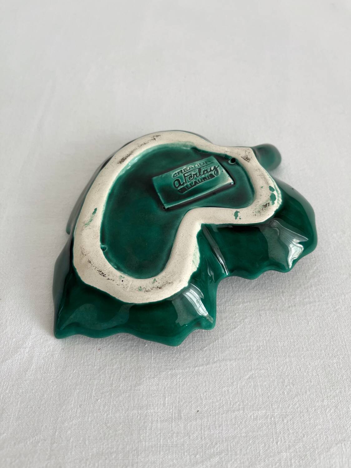 Vallauris green leaf slip bowl