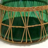 Pichet/vase vert en verre soufflé à la main et osier, Empoli, Italie
