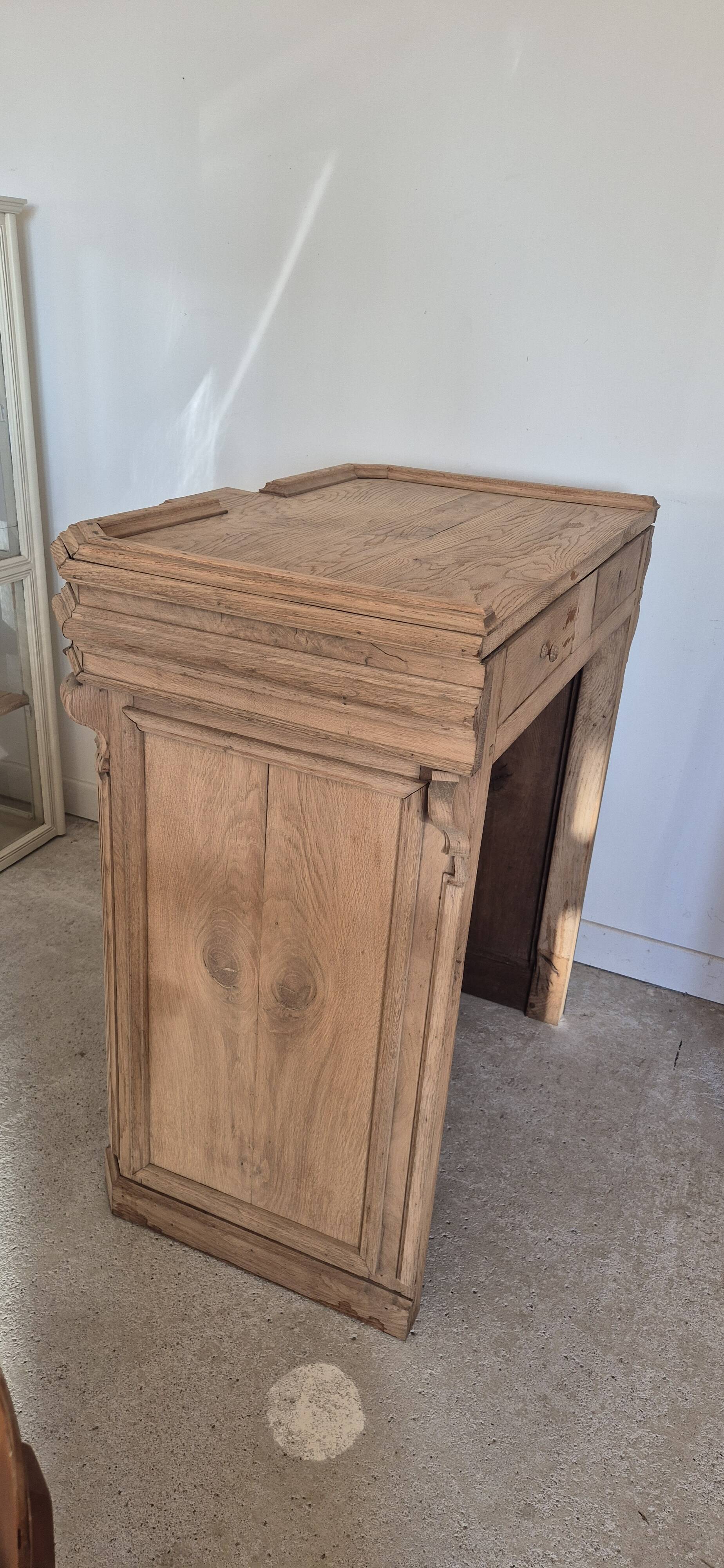 Shop counter