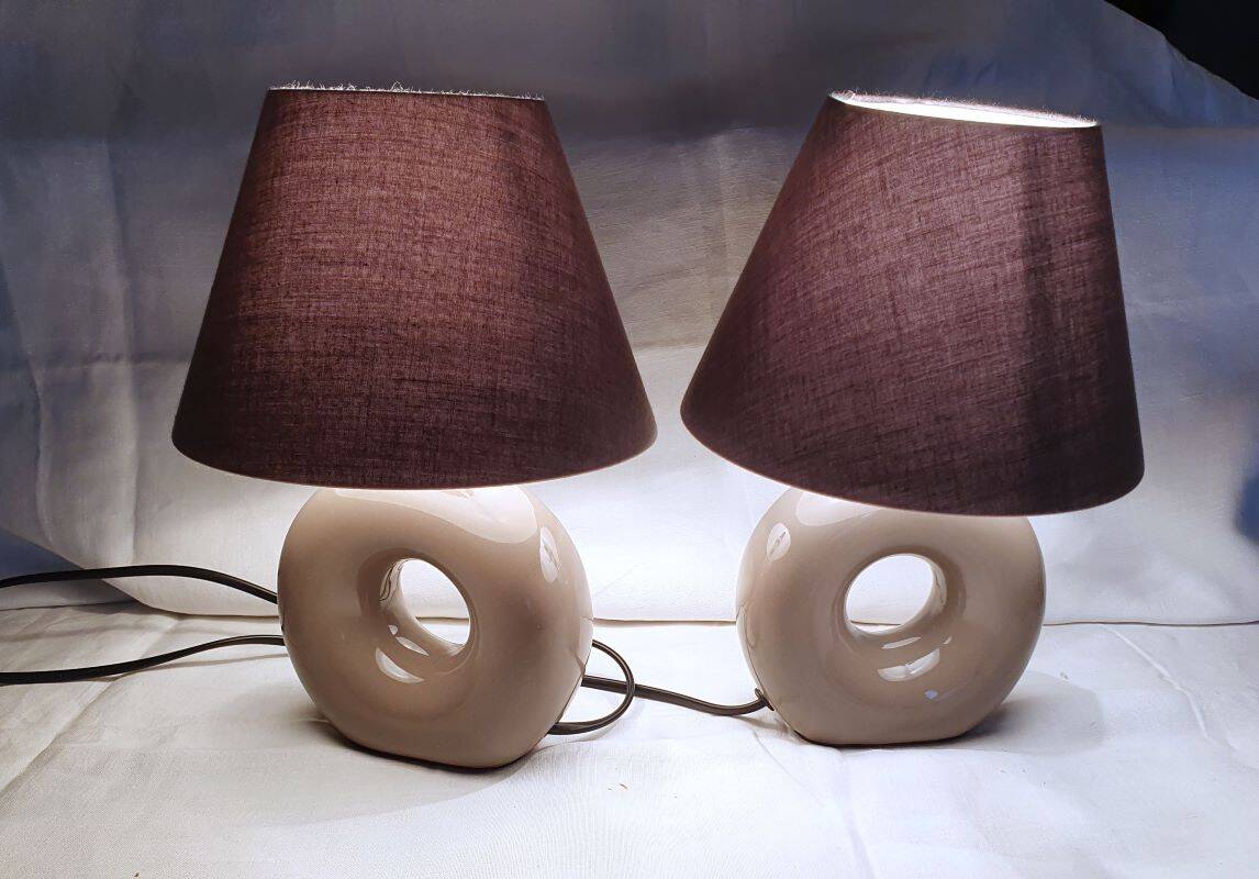 2 grey ceramic bedside lamps