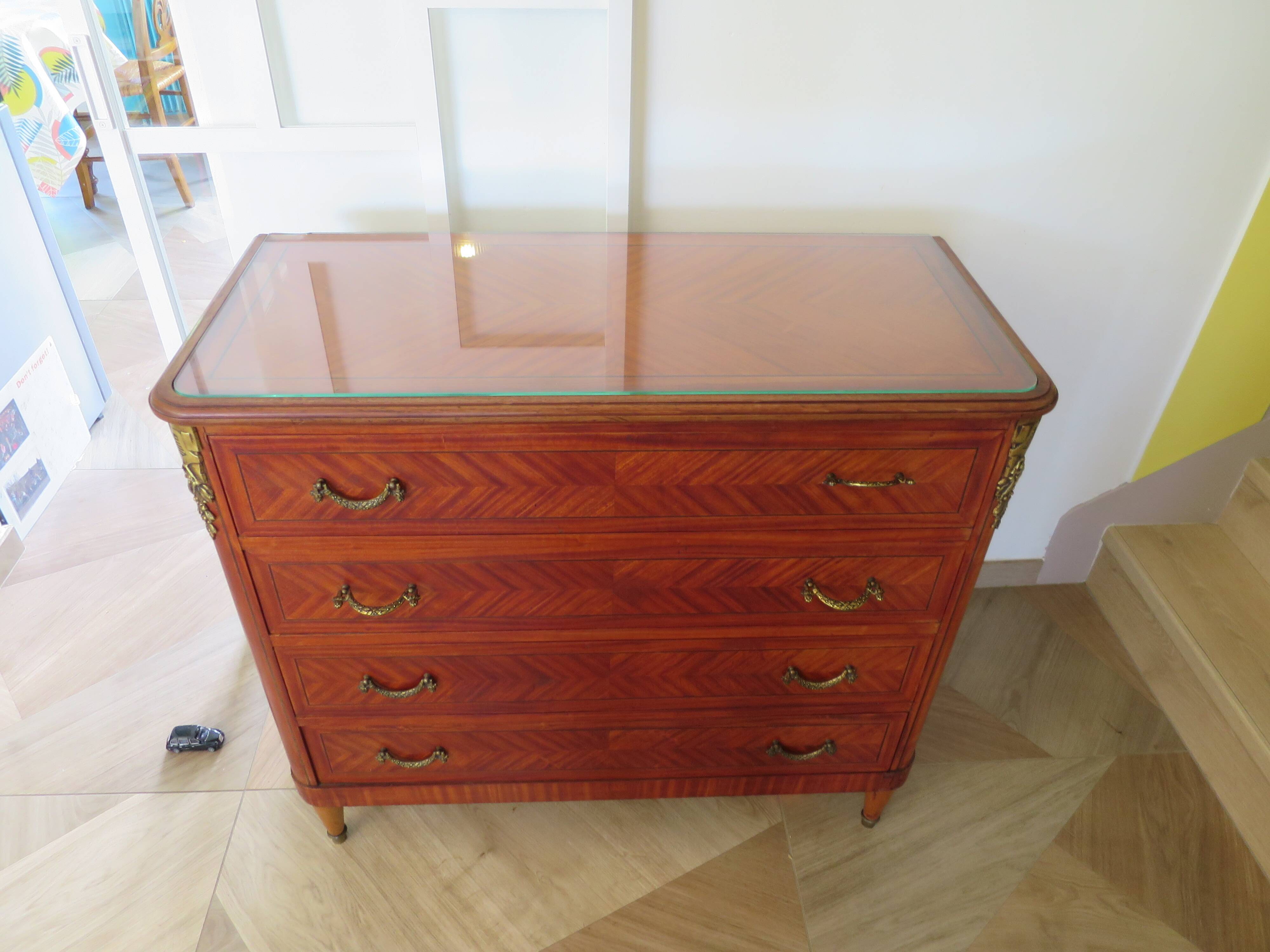 Louis XVI chest of drawers - Bronze - Butterfly wood veneer marquetry - 1930