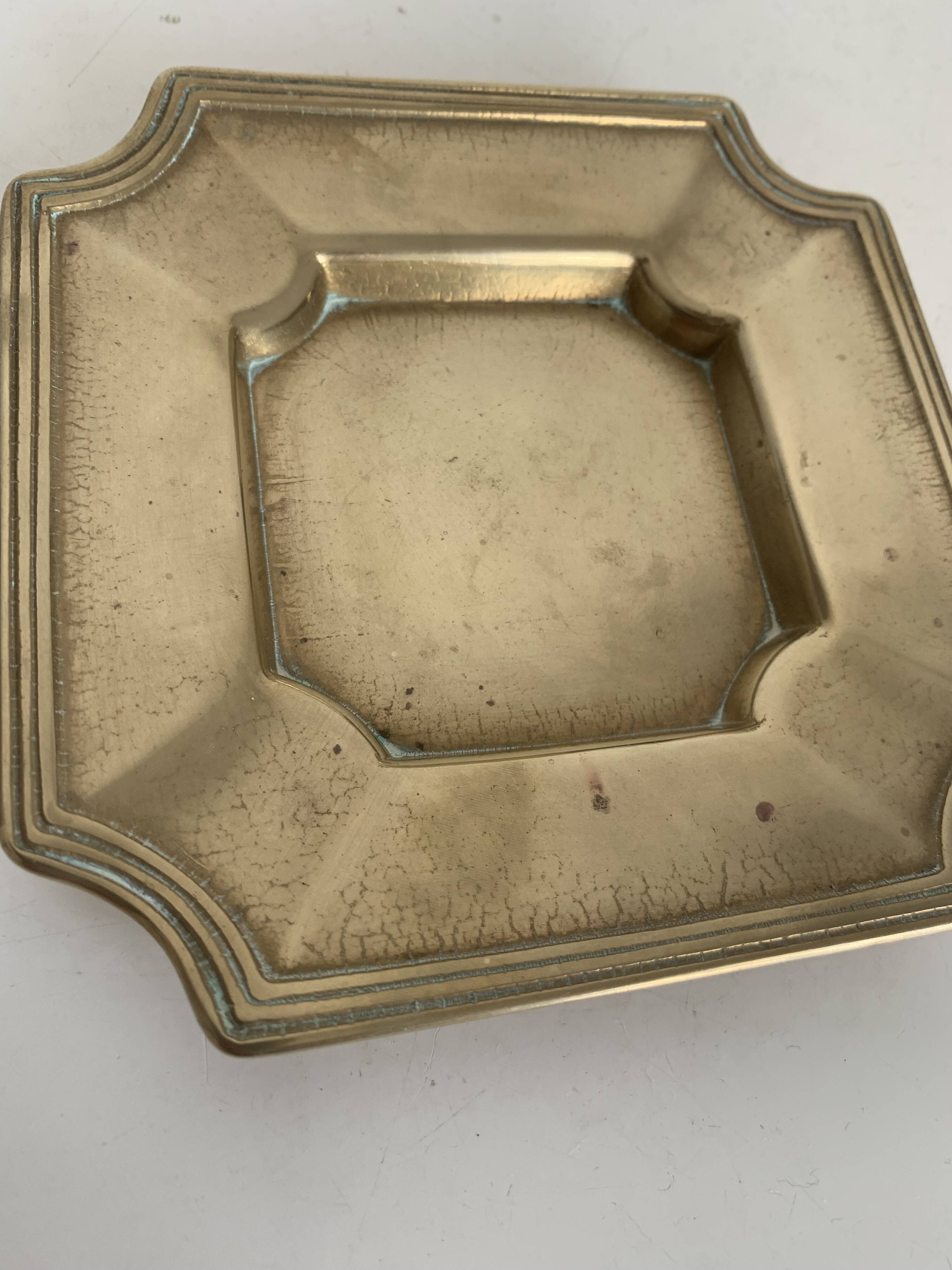 Pair of vintage 1980 brass ashtrays - 16 x 16 cm