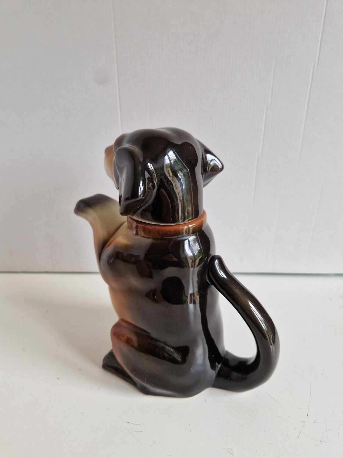 Porcelain teapot, dachshund, Germany, 1938-45