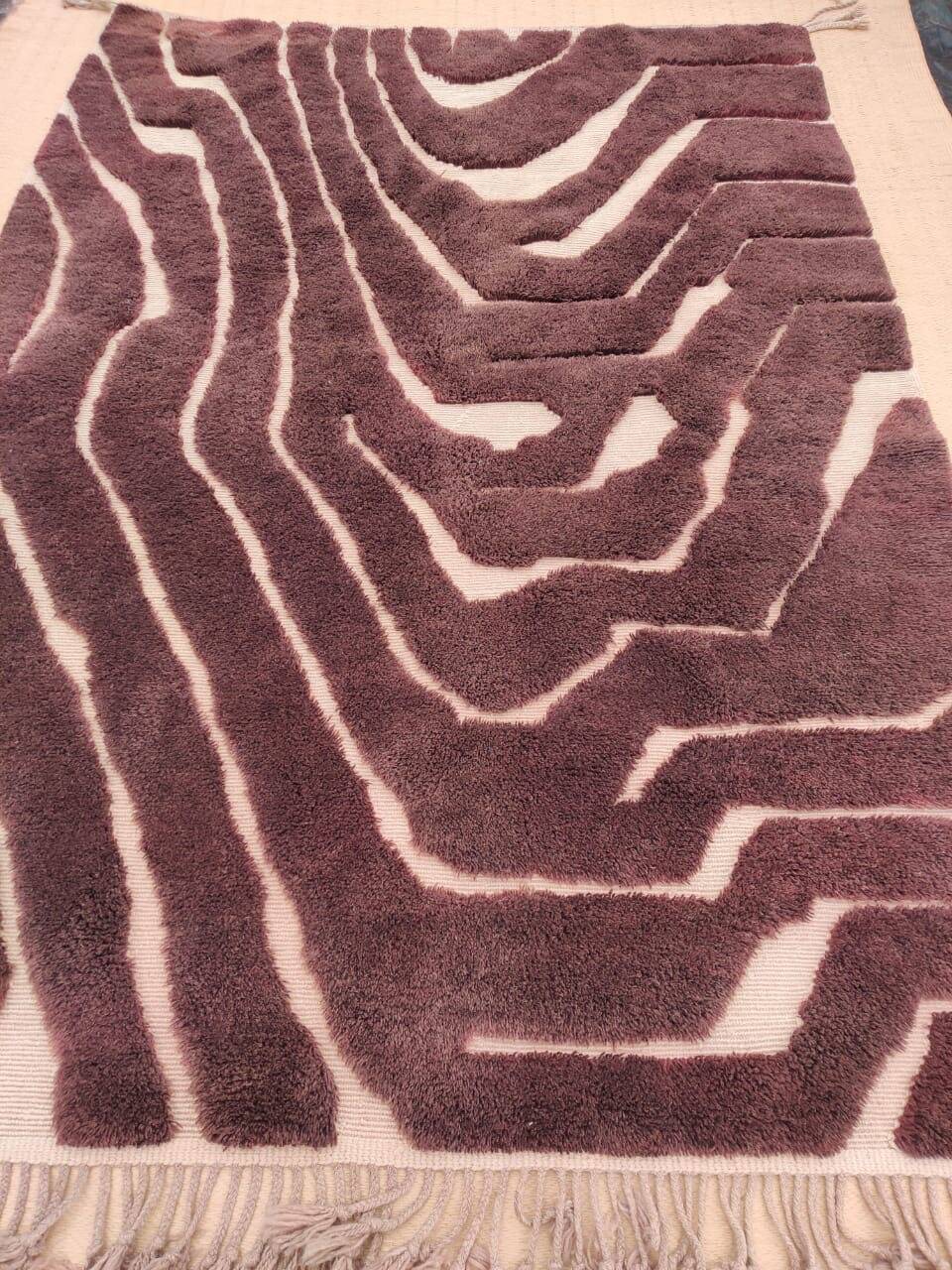 Mrirt rug 300x200 cm – Thick premium wool, abstract chocolate pattern