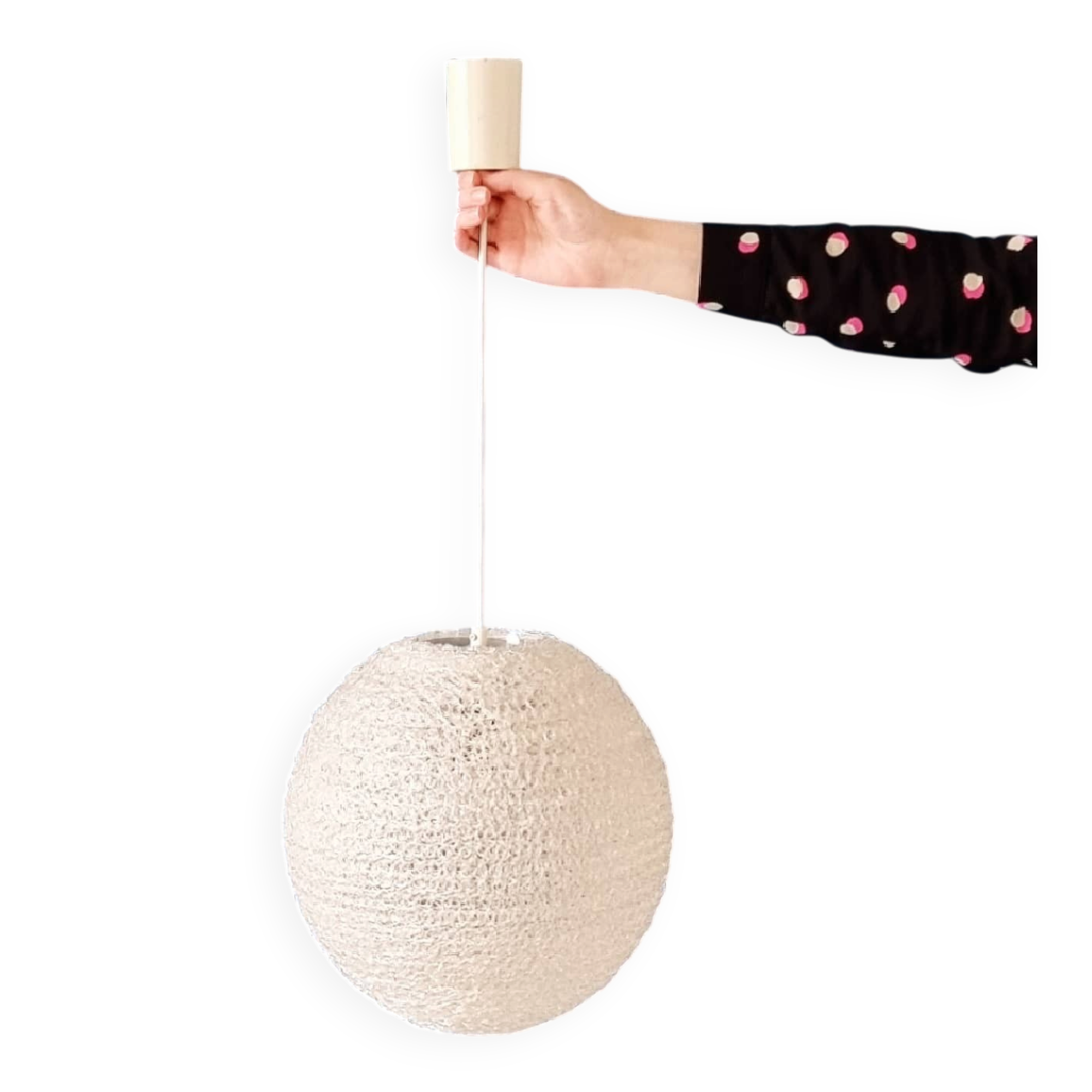 Spaghetti fibreglass suspension globe