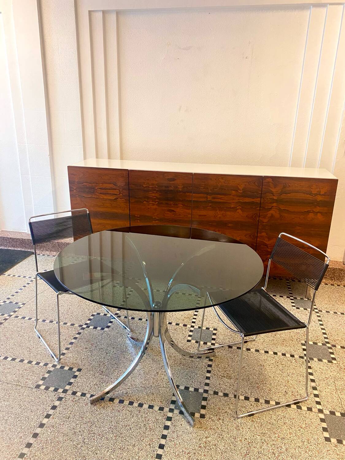 Italian round table in smoked glass 1970 Giotto Stoppino style