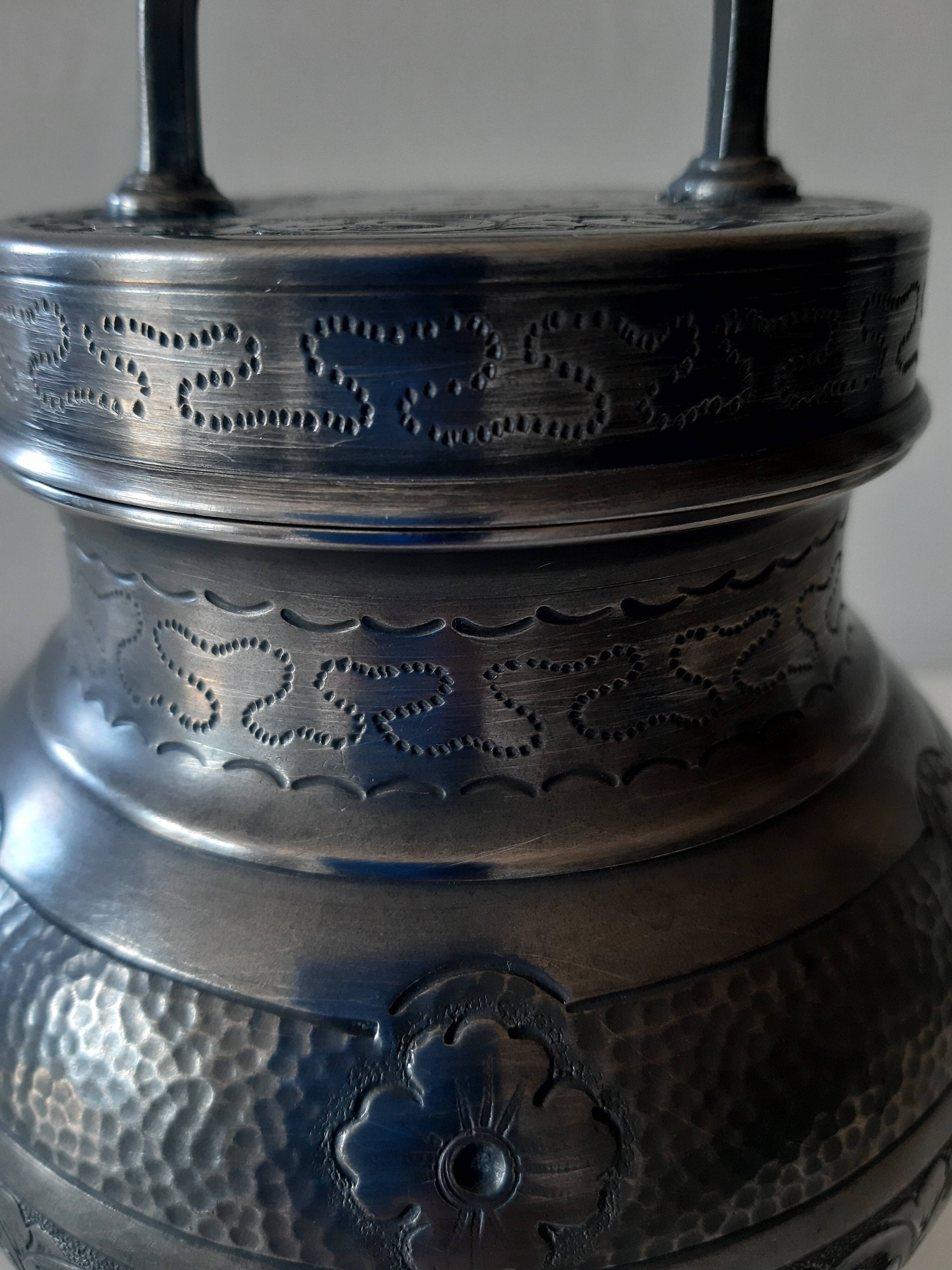 Old tin pot